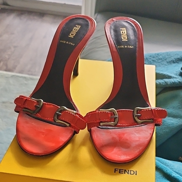 Fendi Orange Heels Elegant and Stylish - Picture 2 of 6